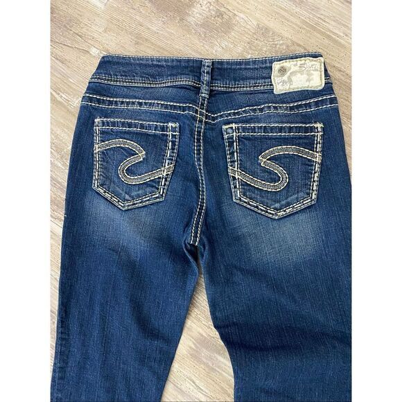 Silver Suki Capri Jeans Mid Rise Embroidered Women’s Sz 28 Waist - Picture 3 of 6
